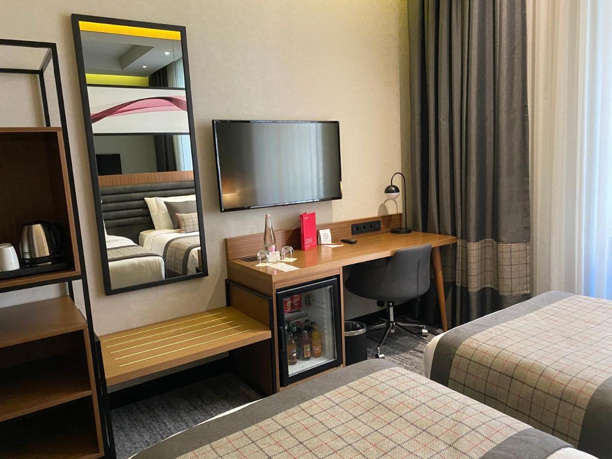 รามาดา บาย วินด์แฮม บูดาเปสต์ ซิตี้เซ็นเตอร์ Hotel ภายนอก รูปภาพ