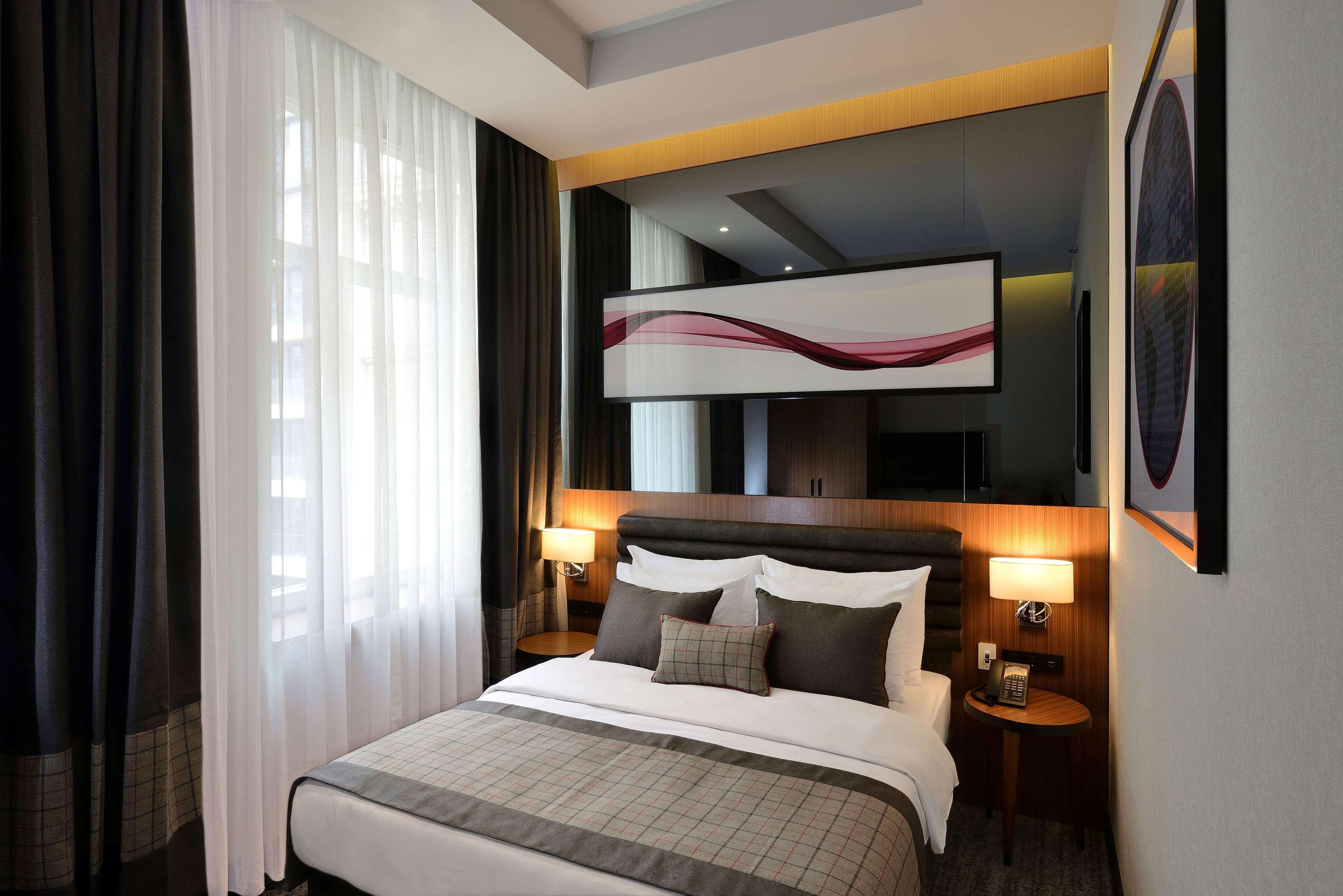 รามาดา บาย วินด์แฮม บูดาเปสต์ ซิตี้เซ็นเตอร์ Hotel ภายนอก รูปภาพ